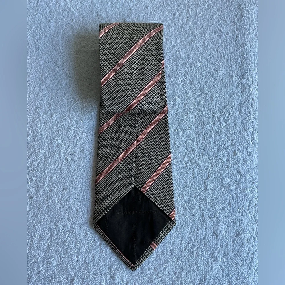Banana Republic Gray Glen Plaid Tie with Pink Stripes